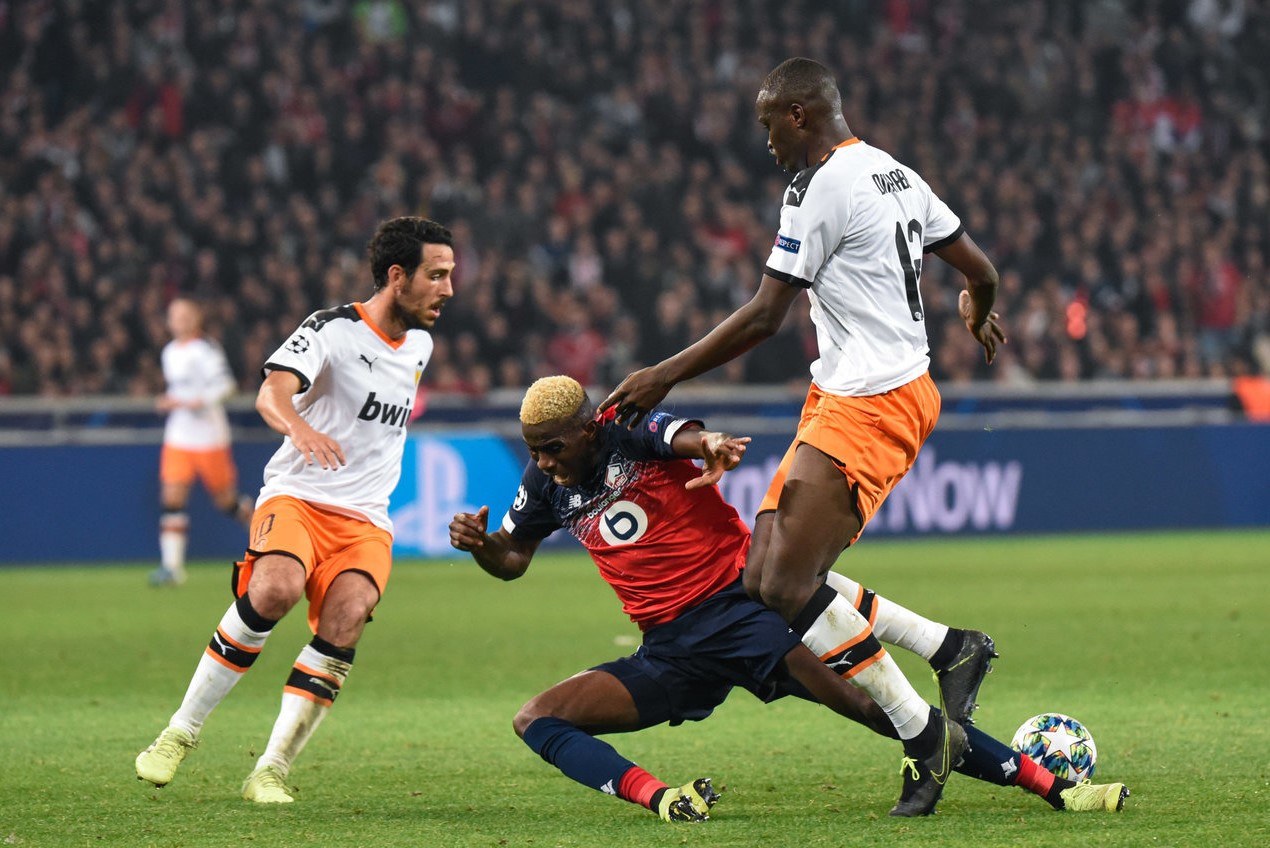 里尔客场失利，跌出法甲前四位置(里尔足球俱乐部法甲排名)