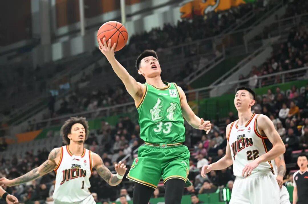 辽宁队实力碾压浙江，一路领先晋级半决赛的简单介绍